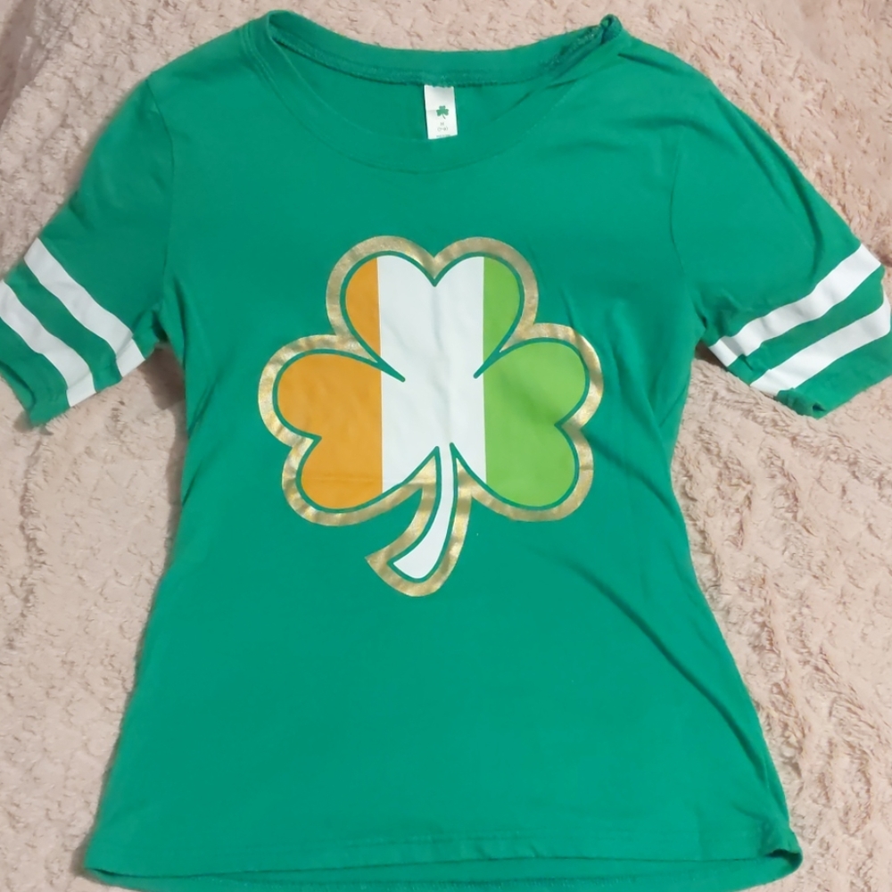 Fitted Tee